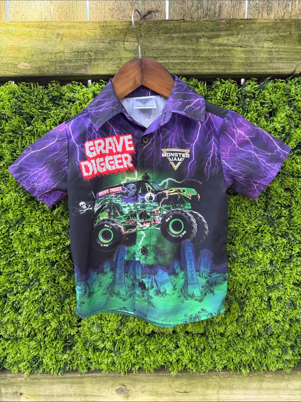 Grave Digger Monster Jam Purple & Green Boys' Button-Up Shirt